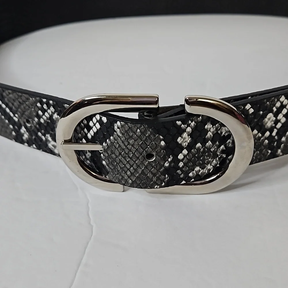 IP Blue Snake Print sz S Black White Gray Pre-owned